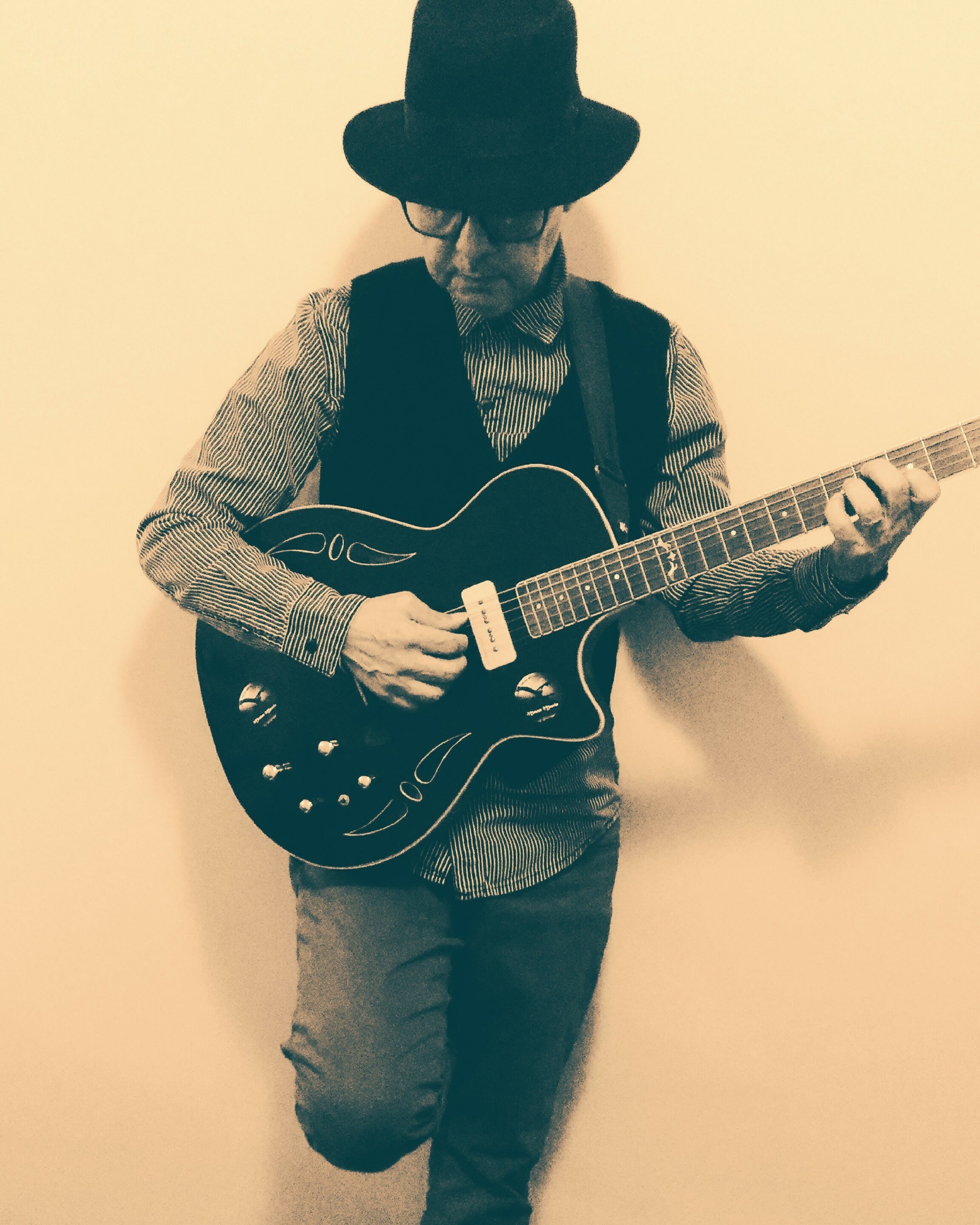 CARLOS HENRIQUE - MÚSICASAUTORAIS